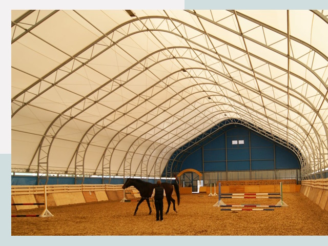 Строительство конных манежей в Валуйках